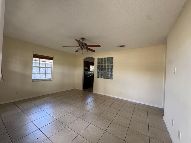 364 16th Street SW, Vero Beach, FL 32962