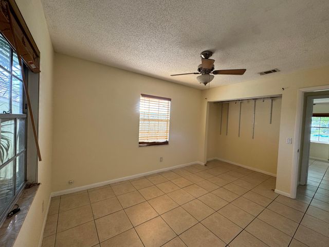 364 16th Street SW, Vero Beach, FL 32962