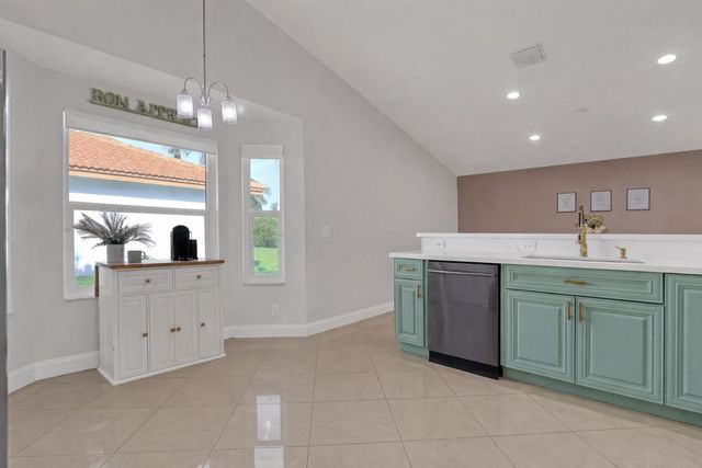 5770 Aspen Ridge Circle, Delray Beach, FL 33484