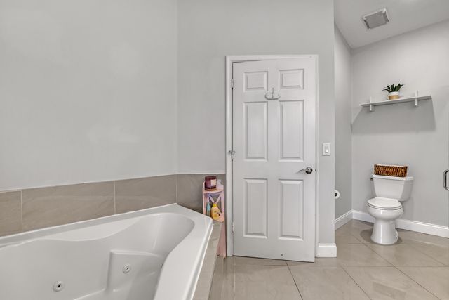 5770 Aspen Ridge Circle, Delray Beach, FL 33484