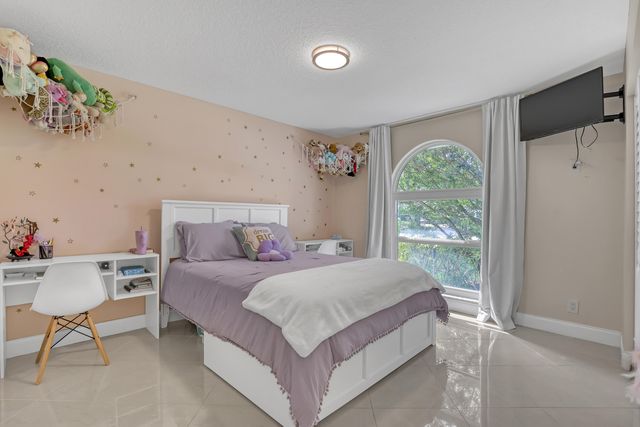 5770 Aspen Ridge Circle, Delray Beach, FL 33484