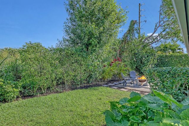 5770 Aspen Ridge Circle, Delray Beach, FL 33484