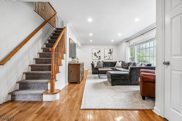 80 Briarwood Drive West, Berkeley Heights Twp., NJ 07922