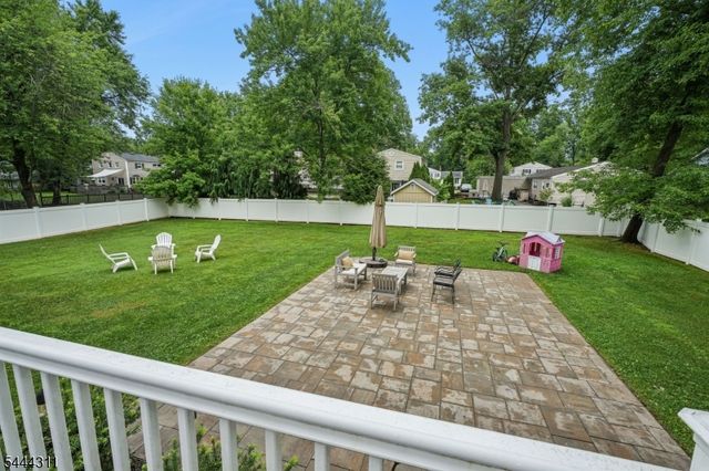 80 Briarwood Drive West, Berkeley Heights Twp., NJ 07922