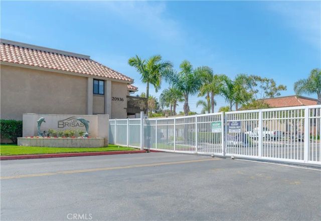20936 Sandbar 103, Huntington Beach, CA 92648