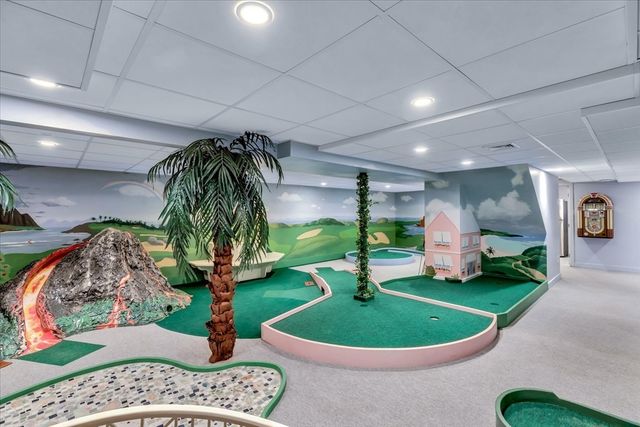 100 The Paddock Cir, Mashpee, MA 02649