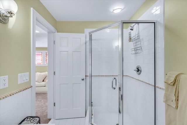 100 The Paddock Cir, Mashpee, MA 02649