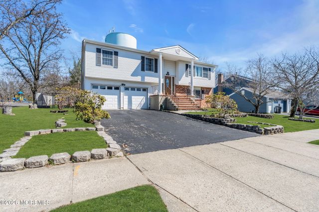 50 Virginia Drive, Howell, NJ 07731