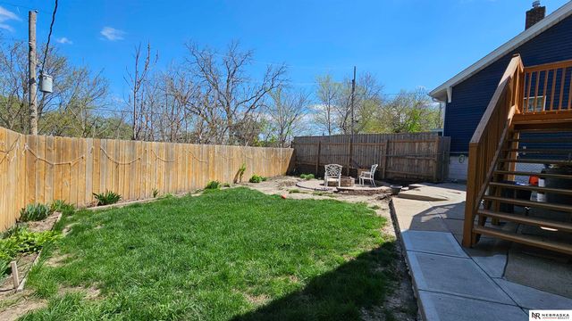 4515 S 17th Street, Omaha, NE 68107