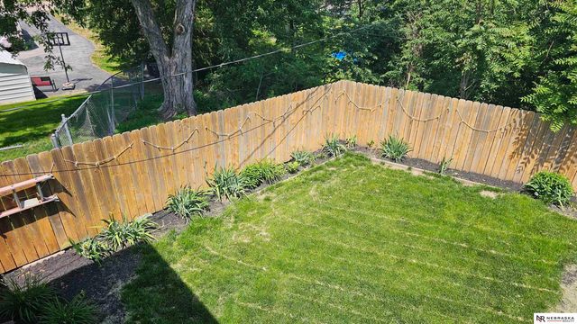 4515 S 17th Street, Omaha, NE 68107