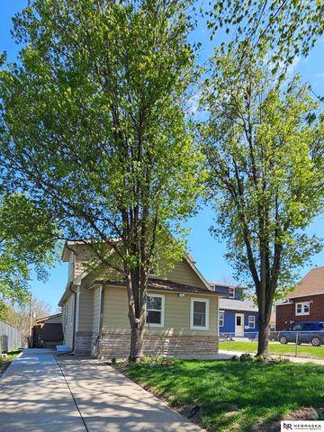 4515 S 17th Street, Omaha, NE 68107