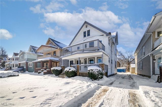 1854 Grantham Road, Cleveland, OH 44112