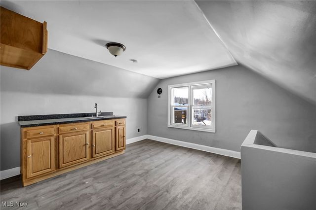 1854 Grantham Road, Cleveland, OH 44112