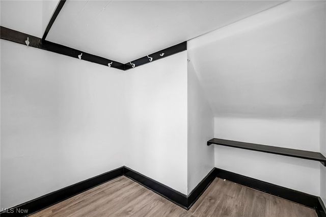 1854 Grantham Road, Cleveland, OH 44112