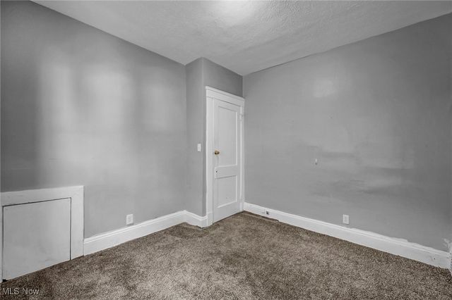 1854 Grantham Road, Cleveland, OH 44112