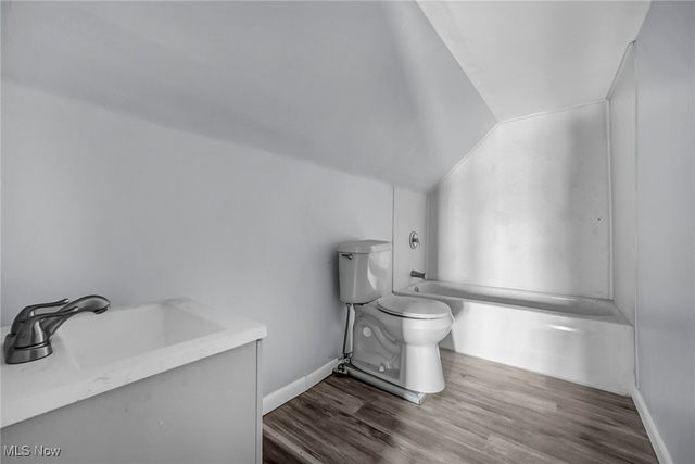 1854 Grantham Road, Cleveland, OH 44112