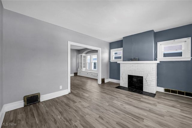 1854 Grantham Road, Cleveland, OH 44112