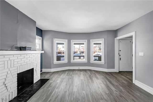 1854 Grantham Road, Cleveland, OH 44112