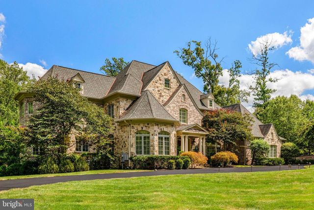 1239 DALEVIEW DR, Mclean, VA 22102