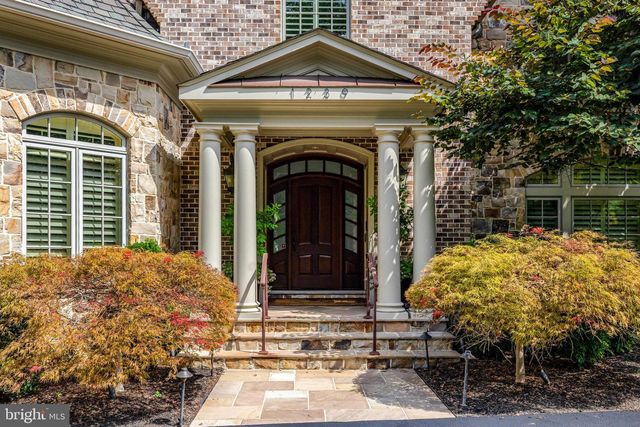 1239 DALEVIEW DR, Mclean, VA 22102