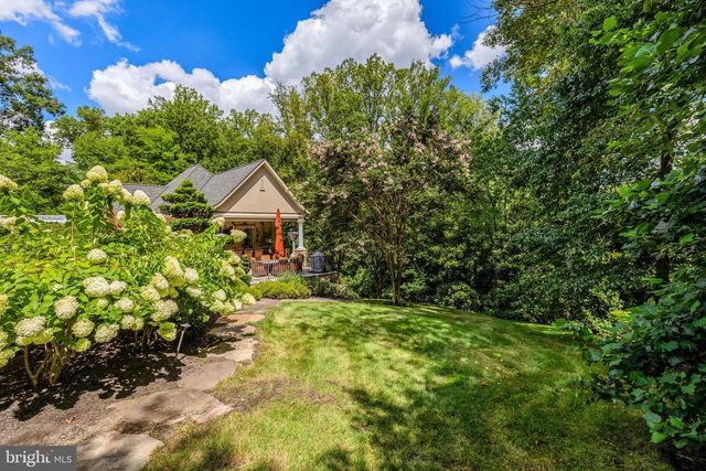 1239 DALEVIEW DR, Mclean, VA 22102