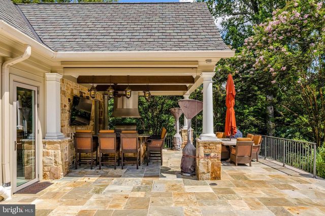 1239 DALEVIEW DR, Mclean, VA 22102