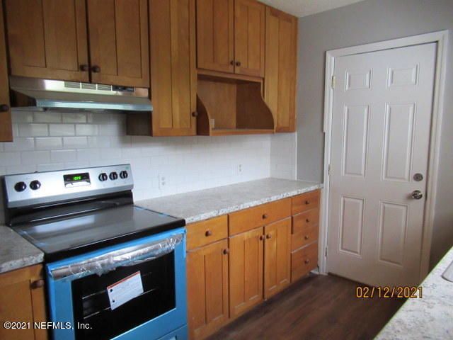 6123 AUTLAN Drive, Jacksonville, FL 32210