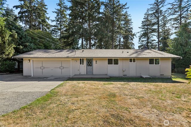 241 Mackenzie Drive, Camano Island, WA 98282