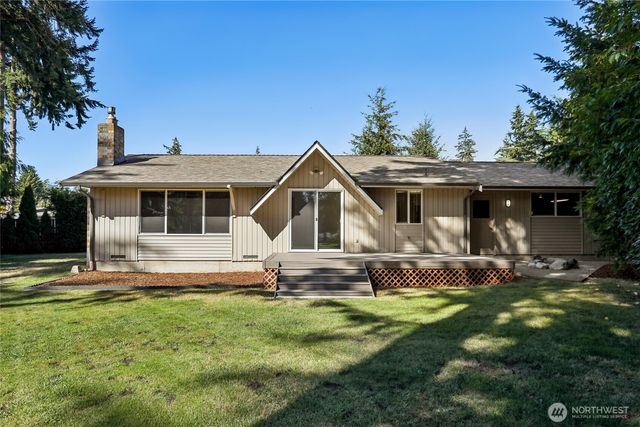 241 Mackenzie Drive, Camano Island, WA 98282