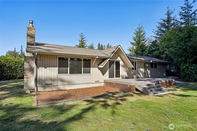 241 Mackenzie Drive, Camano Island, WA 98282