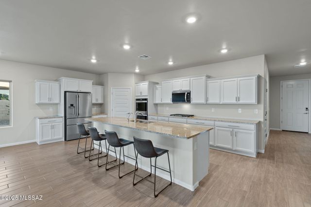 366 W Aberdeen Street, Vail, AZ 85641