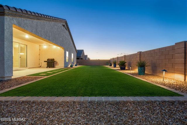 366 W Aberdeen Street, Vail, AZ 85641