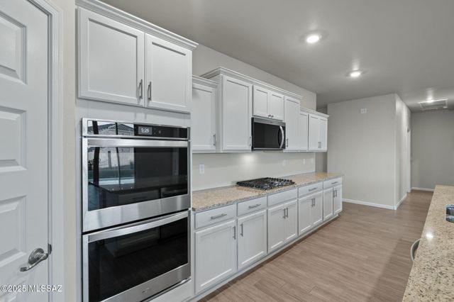 366 W Aberdeen Street, Vail, AZ 85641