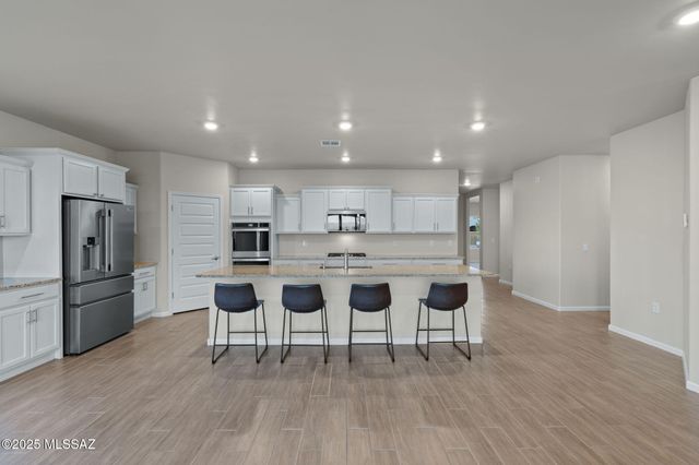 366 W Aberdeen Street, Vail, AZ 85641