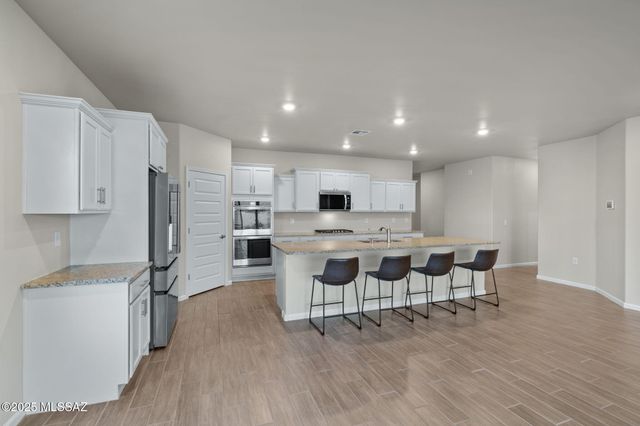 366 W Aberdeen Street, Vail, AZ 85641