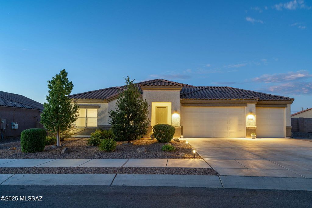 366 W Aberdeen Street, Vail, AZ 85641