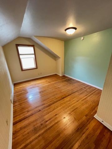 861 Maryland Avenue E, Saint Paul, MN 55106
