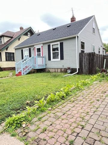 861 Maryland Avenue E, Saint Paul, MN 55106