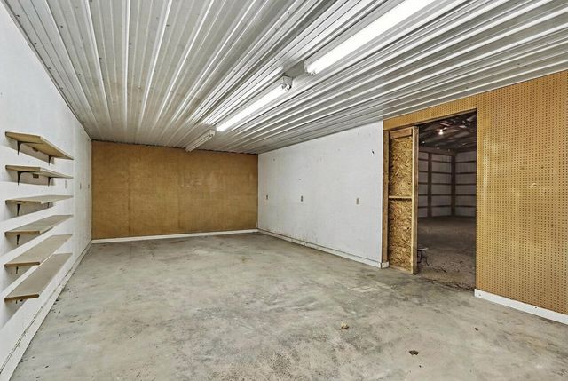 1865 S 8th Street, Oshtemo Twp, MI 49009