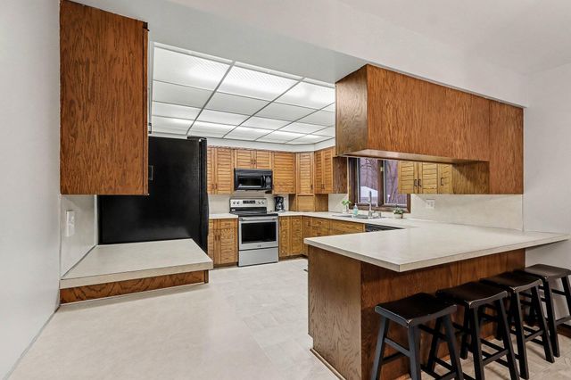 1865 S 8th Street, Oshtemo Twp, MI 49009