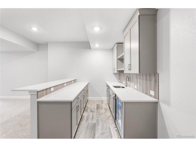 11104 Amber Light Cir, Littleton, CO 80125