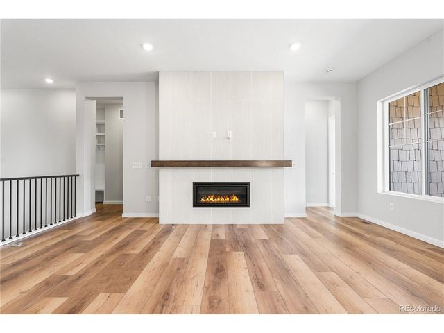 11104 Amber Light Cir, Littleton, CO 80125