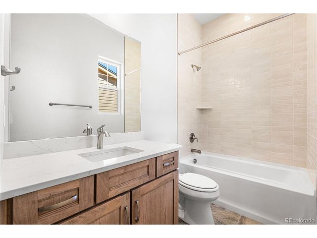 11104 Amber Light Cir, Littleton, CO 80125