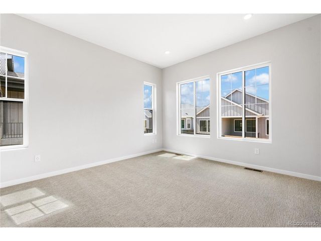 11104 Amber Light Cir, Littleton, CO 80125