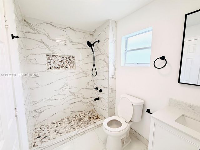 3354 NW 50th St 3, Miami, FL 33142