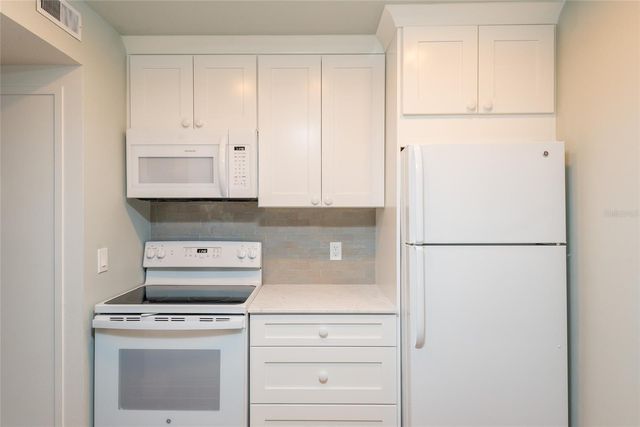 525 S LINCOLN AVENUE 106, Tampa, FL 33609