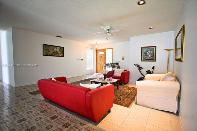 13931 SW 105th St, Miami, FL 33186