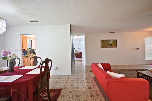 13931 SW 105th St, Miami, FL 33186