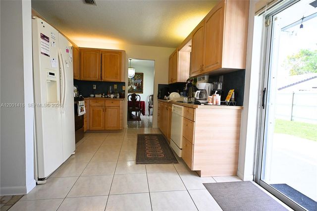 13931 SW 105th St, Miami, FL 33186