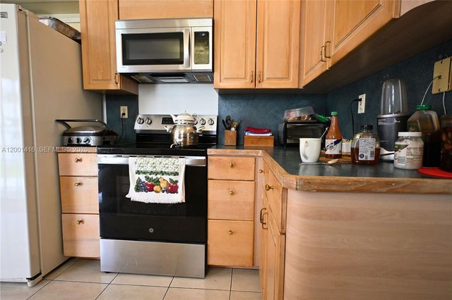 13931 SW 105th St, Miami, FL 33186